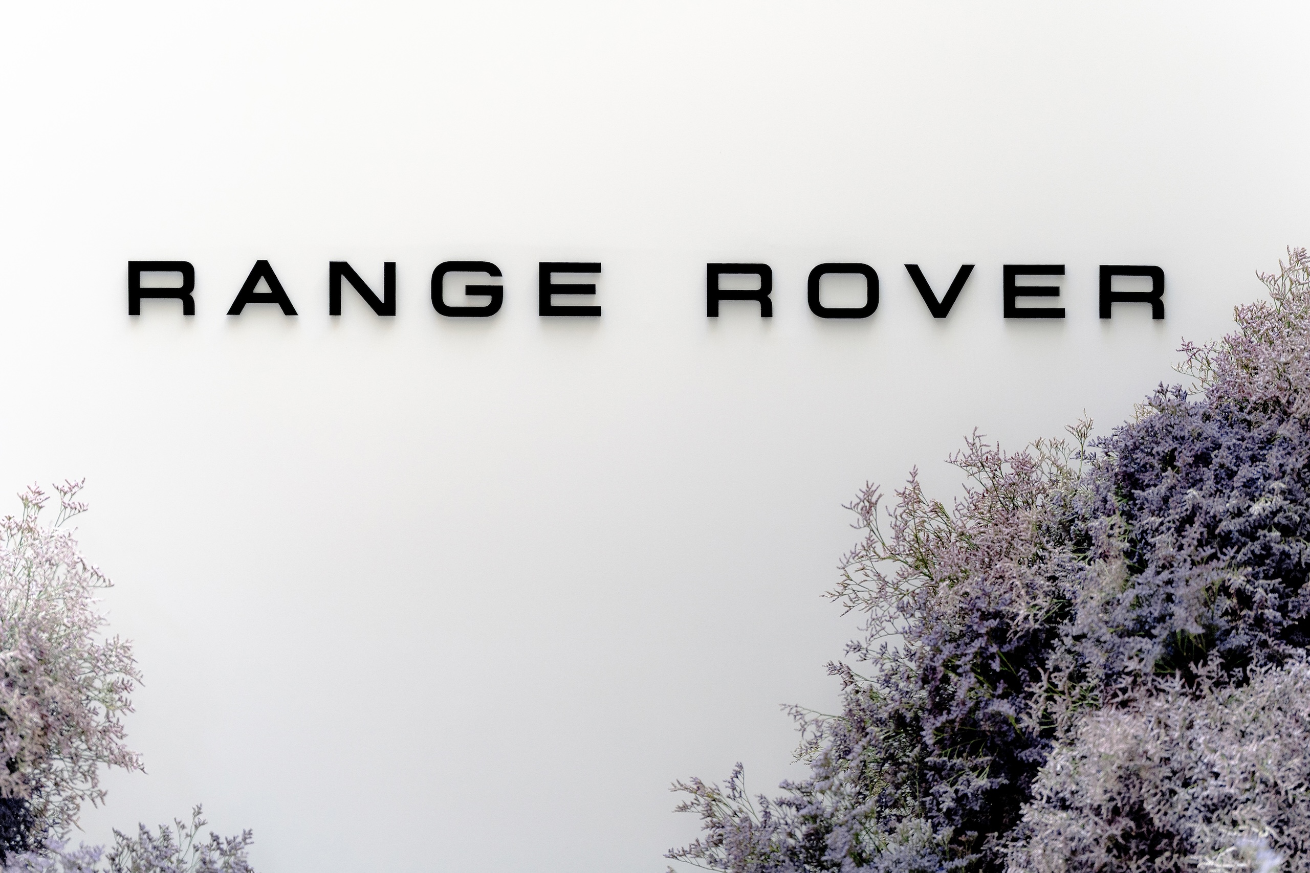 Range Rover “recodes DNA” with new wordmark and motif - Design Week
